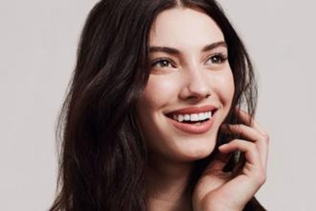 黑眼圈特別厲害是什么原因，女生如何消除變美麗