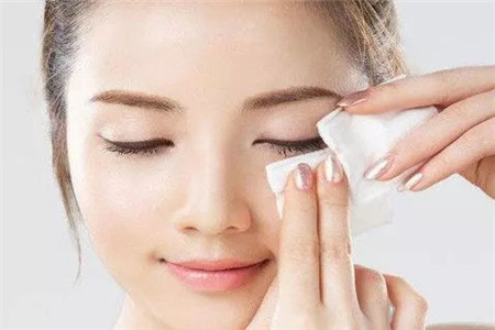 做全身光子美白危害效果見不到，夏季鎖骨美白讓你做性感女神