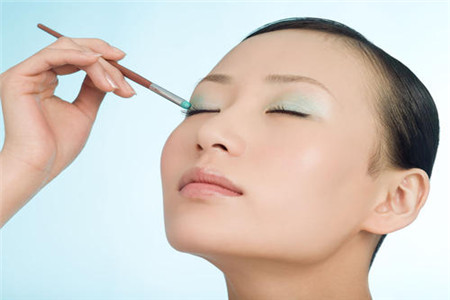 快速學習美白方法都有哪些，美背美容變白的秘密在這里