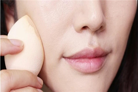 睡前護(hù)膚小妙招，每一個(gè)護(hù)膚步驟都要做到精細(xì)