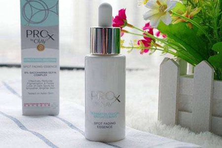 添加煙酰胺的護膚品，美白祛痘功效油性皮膚最適合