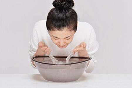 女生臉部美白的小方法，快速趕走黑色素斑點