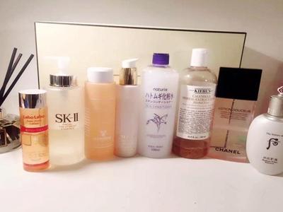 化妝水和爽膚水的區別是什么，不同肌膚的選擇方法