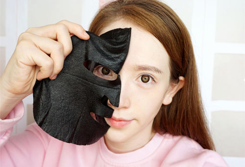 涂抹式面膜和片狀面膜哪個好 二者的優(yōu)缺點了解一下