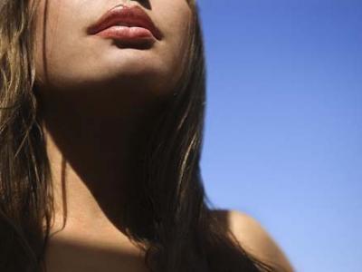 頸部皺紋多是什么原因 4個(gè)方法消除頸紋