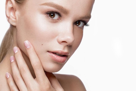 下巴長痘痘是什么原因,女性面部痤瘡的四個調理方法-易網健康<a href=http://www.gyfww.com/jkys/ target=_blank class=infotextkey>養生</a>網 下巴長痘痘是什么原因,女性面部痤瘡的四個調理方法