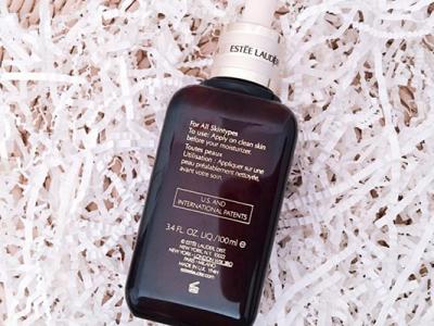 雅詩蘭黛小棕瓶白天可以用嗎?告訴你如何正確使用!