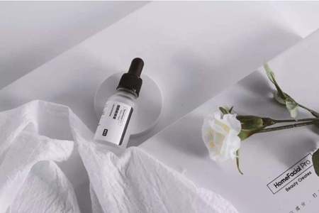 煙酰胺原液對皮膚的作用，煙酰胺護(hù)膚品的正確使用方法