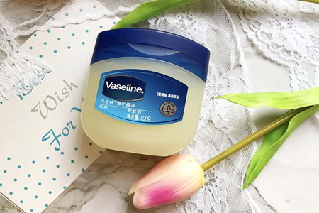 凡士林的作用和用途，美容保濕女性冬天必備