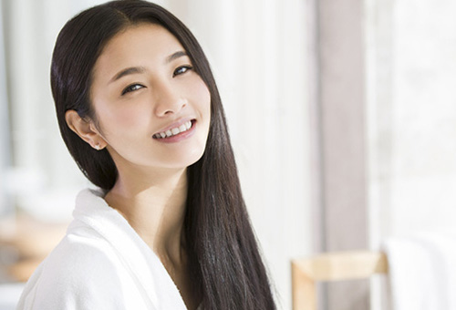 冬天應該怎么保濕?掌握這3點肌膚水嫩一整冬-易網<a href=http://www.gyfww.com/ target=_blank class=infotextkey>健康養生</a>網 冬天應該怎么保濕?掌握這3點肌膚水嫩一整冬