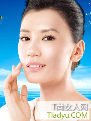 冬季女性肌膚易上火 三招為肌膚降降火-易網(wǎng)<a href=http://www.gyfww.com/ target=_blank class=infotextkey>健康養(yǎng)生</a>網(wǎng) 冬季女性肌膚易上火 三招為肌膚降降火