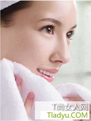 冬季女性肌膚易上火 三招為肌膚降降火-易網(wǎng)健康<a href=http://www.gyfww.com/jkys/ target=_blank class=infotextkey>養(yǎng)生</a>網(wǎng) 冬季女性肌膚易上火 三招為肌膚降降火