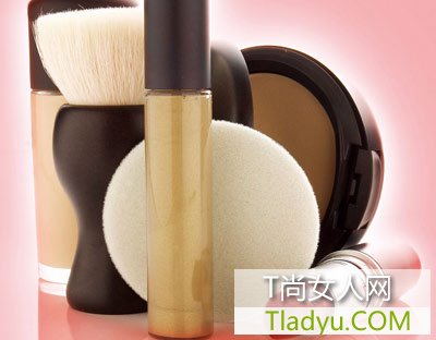 化妝其實為驅魔 揭秘不為人知的美容趣聞