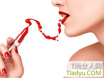 冬季女性潤唇膏使用秘籍 塑造完美唇部