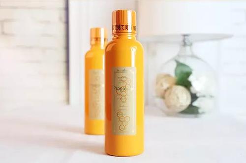 漱口水的正確使用方法是什么?告訴你如何使用!-易網健康<a href=http://www.gyfww.com/jkys/ target=_blank class=infotextkey>養生</a>網 漱口水的正確使用方法是什么?告訴你如何使用!