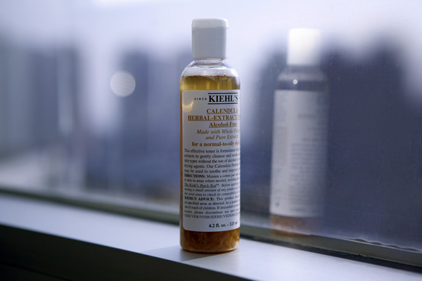 化妝水可以帶上飛機(jī)嗎?坐飛機(jī)哪些東西不能用?