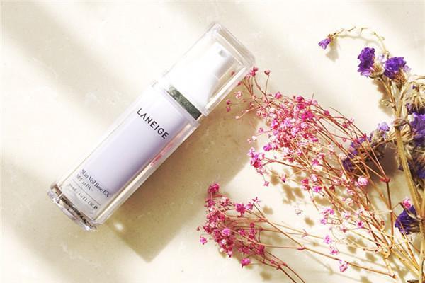 遮瑕膏和粉底液的區別是什么?分別有什么用?-易網健康<a href=http://www.gyfww.com/jkys/ target=_blank class=infotextkey>養生</a>網 遮瑕膏和粉底液的區別是什么?分別有什么用?