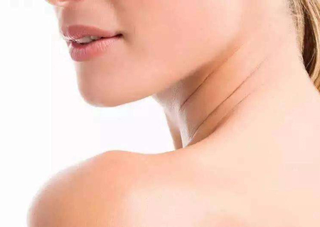 頸紋是怎么形成的？對抗頸紋應該這樣做