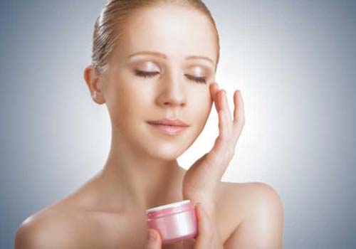 干燥季節(jié)如何給皮膚補(bǔ)水保濕 簡單4步喚醒水嫩肌膚