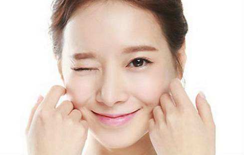 睡前怎么護(hù)膚好? 千萬(wàn)不要犯這幾個(gè)錯(cuò)誤