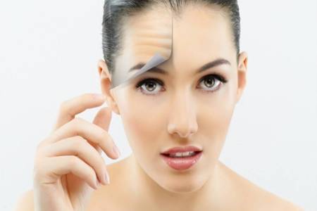 皮膚過(guò)敏癥的六個(gè)癥狀,肌膚過(guò)敏不及時(shí)治療小心爛臉-易網(wǎng)<a href=http://www.gyfww.com/ target=_blank class=infotextkey>健康養(yǎng)生</a>網(wǎng) 皮膚過(guò)敏癥的六個(gè)癥狀,肌膚過(guò)敏不及時(shí)治療小心爛臉