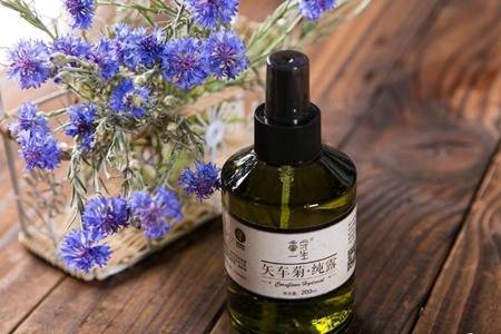 去除面部痤瘡的四個(gè)偏方，肌膚長痘的護(hù)理方法