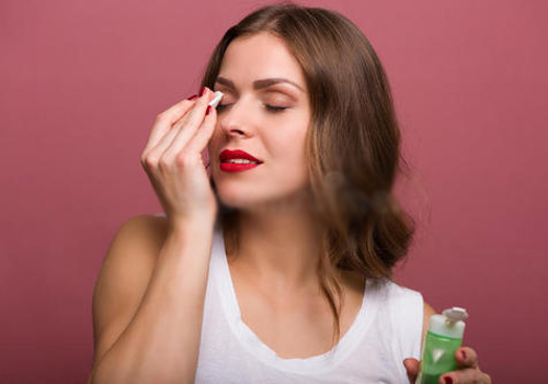 散粉定妝會不會堵塞毛孔 教你4個妙招來避免