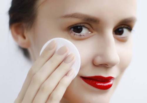 散粉定妝會不會堵塞毛孔 教你4個妙招來避免