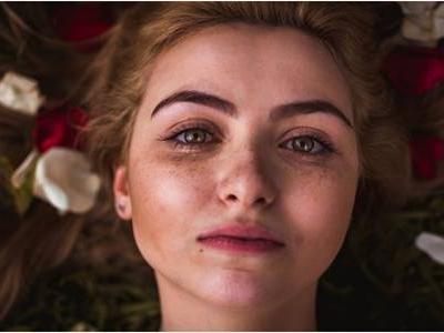 光子嫩膚的危害缺陷，女性做醫美光子嫩膚停了會怎樣