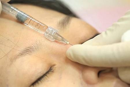 玻尿酸最全的作用和危害,玻尿酸保濕抗老還你好皮膚-易網健康<a href=http://www.gyfww.com/jkys/ target=_blank class=infotextkey>養生</a>網 玻尿酸最全的作用和危害,玻尿酸保濕抗老還你好皮膚