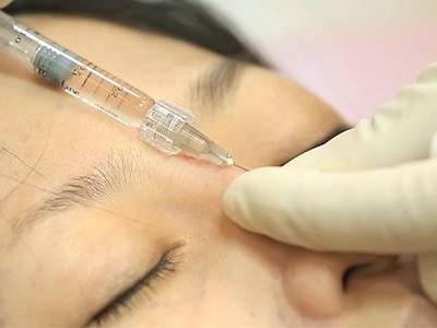 玻尿酸最全的作用和危害，玻尿酸保濕抗老還你好皮膚