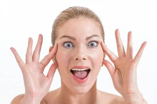 怎樣消除眼部細(xì)紋 做到這幾點(diǎn)有效改善細(xì)紋