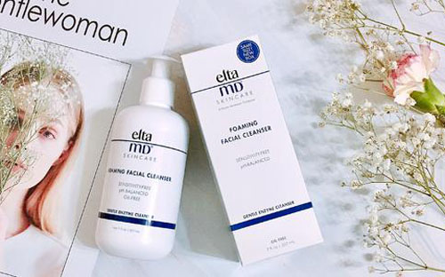 玻尿酸洗面奶和氨基酸洗面奶有什么區別