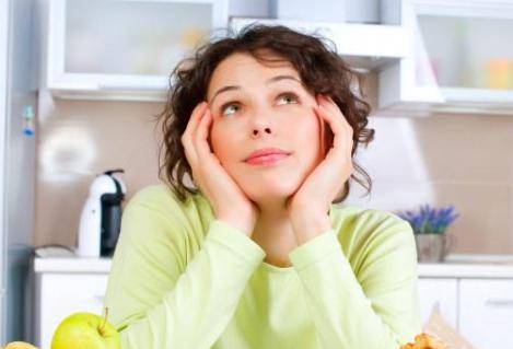 女性憂心怎么瘦臉？四個(gè)簡(jiǎn)單有效的瘦臉方法