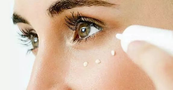 怎樣消除眼部細(xì)紋 做到這幾點(diǎn)有效改善細(xì)紋
