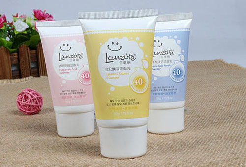 玻尿酸洗面奶和氨基酸洗面奶有什么區別