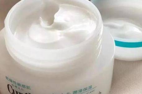 四款不同護(hù)膚品牌對(duì)補(bǔ)水保濕的測(cè)評(píng) 經(jīng)濟(jì)實(shí)惠又護(hù)膚效果好