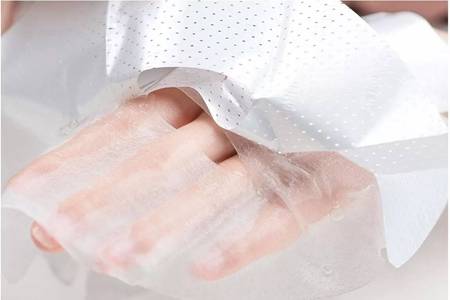 敷面膜的最佳時間，女生怎么用面膜效果最好