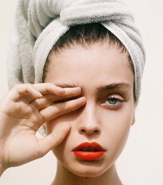 一鍵解決油光、黑頭、毛孔！那你的梳妝臺就不能沒有它！