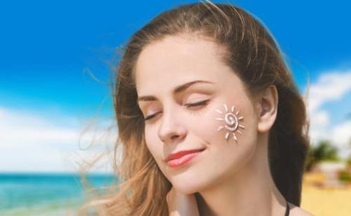 涂防曬霜需要卸妝嗎？防曬霜沒卸干凈怎么辦