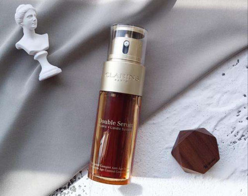 精華可以代替乳液用嗎 精華和乳液的區別