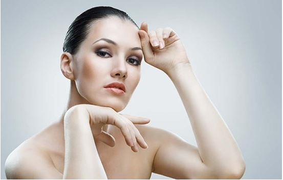 肌膚護理的一切正常次序恰當(dāng)?shù)淖o膚的步驟-易網(wǎng)<a href=http://www.gyfww.com/ target=_blank class=infotextkey>健康養(yǎng)生</a>網(wǎng) 肌膚護理的一切正常次序恰當(dāng)?shù)淖o膚的步驟