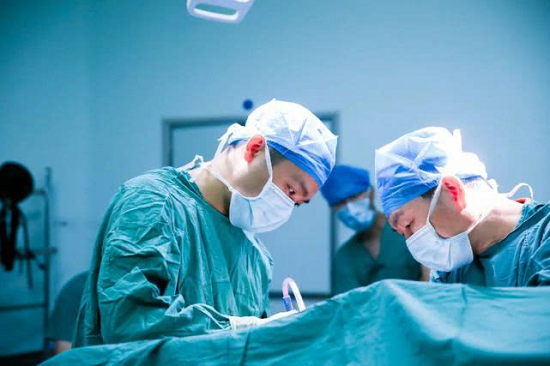面肌痙攣手術在臉動“刀”? 注意三大誤區