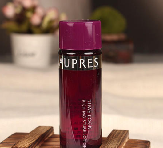 中性皮膚適合用什么爽膚水？中性皮膚夏季用什么護(hù)膚品好？