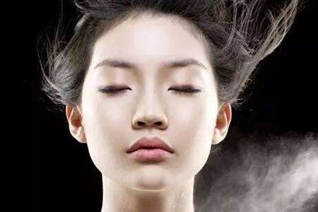 全身皮膚粗糙怎么辦  皮膚粗糙是什么原因引起的如何治療