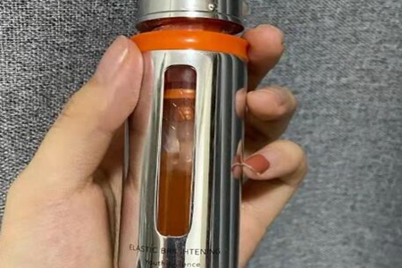 油皮痘肌用什么精華液？這四款溫和好用不傷膚能美白