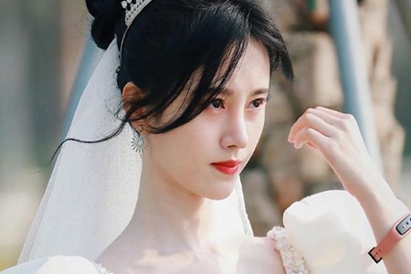 鞠婧祎有男朋友了沒(méi) 她有沒(méi)有整容呀