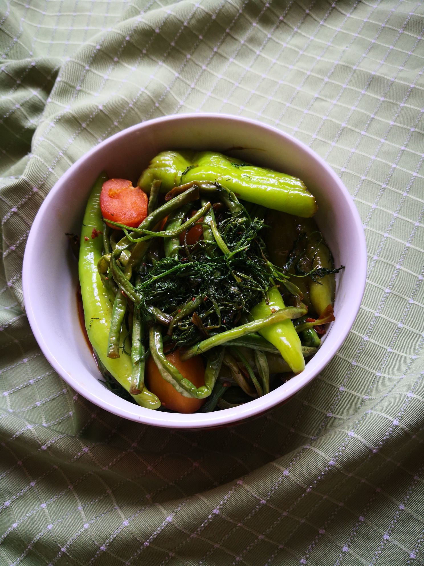 葷香豇豆烀咸菜的做法-家常味燉菜譜