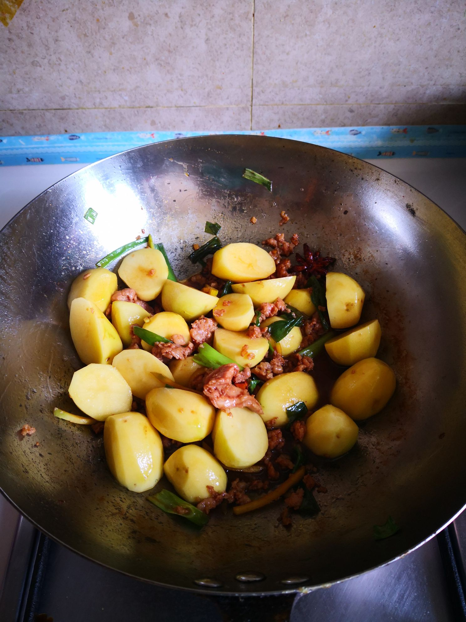 葷香豇豆烀咸菜的做法-家常味燉菜譜