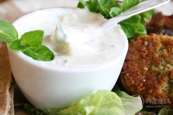 揭秘酸奶的八種錯(cuò)誤喝法